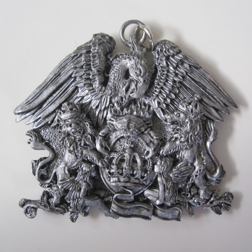 Queen 1991 Official Fan Club Metal Crest Pendant (Inferno) Freddie Mercury - Picture 13 of 13