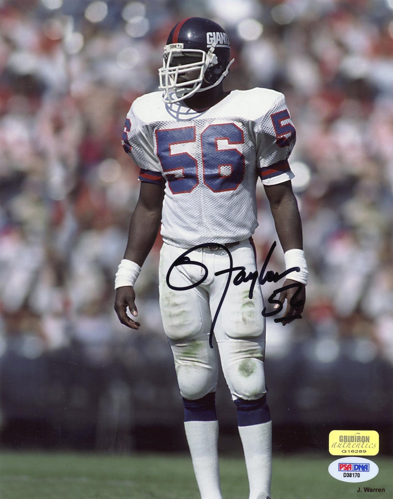 Lawrence Taylor Autographed 8x10 Photo PSA/DNA D38170