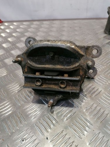 Audi A4 S4 B8 8K 2013 Halterung Lager Getriebe 8K0399151 Benzin 155kW ATV1298