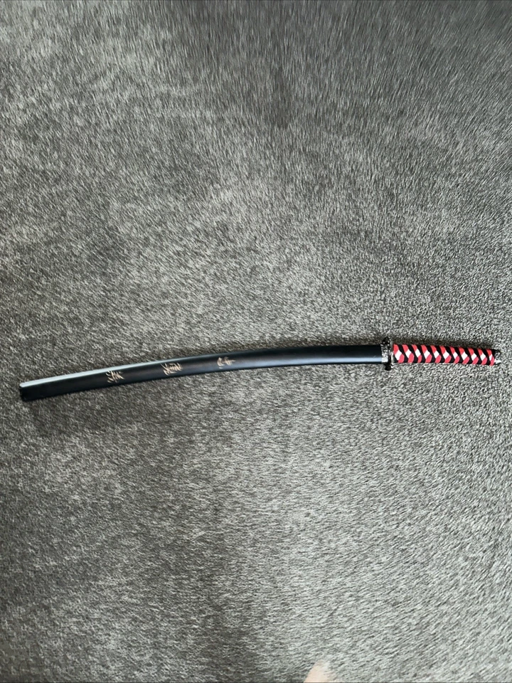 Steel Bladed Katana With Red And Black Handle And Wooden Sheath - Image 4 of 4