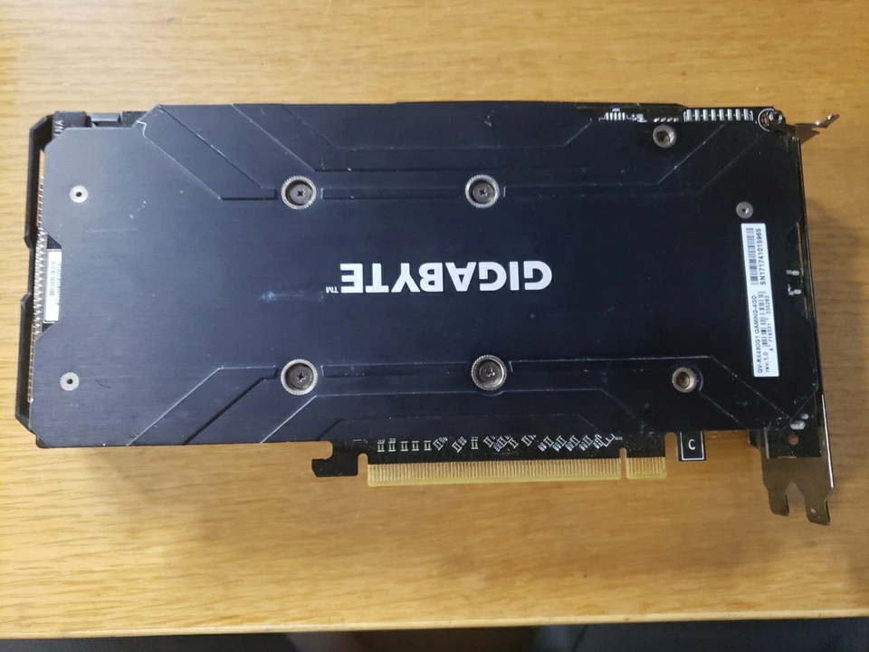 Apple Mac Pro EFI bootscreen flashed GIGABYTE Radeon RX 480 4GB - Image 2 of 4