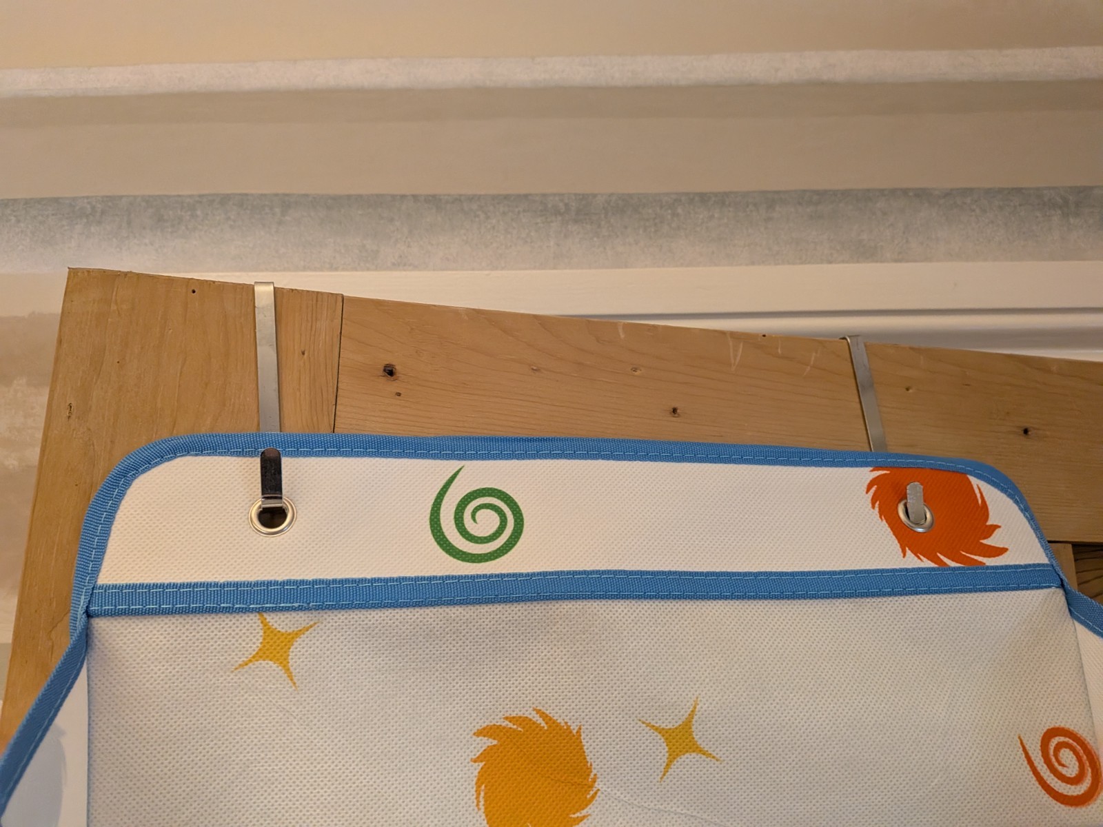BNWT Dr Seuss Over Door Hanging Storage Organiser Pockets Kids Book Toy Nursery image 5