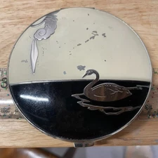 Art Deco Miss Manhattan Compact by Vanstyle Made in USA Black/Cream