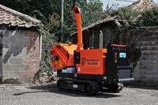 TIMBERWOLF TW 230VTR TRACKED WOOD DIESEL CHIIPER HIRE SOUTH - NORTH YORKSHIRE