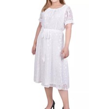 NY Collection Women's Plus Size Short Sleeve Midi Dress in Ivory Circle Print