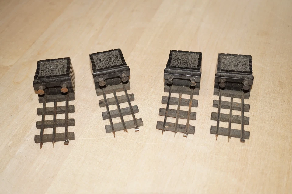 H0 Pico Express Tracks & Points 177 Pieces Bundle Tin & Wooden Sleepers - Image 4 of 4