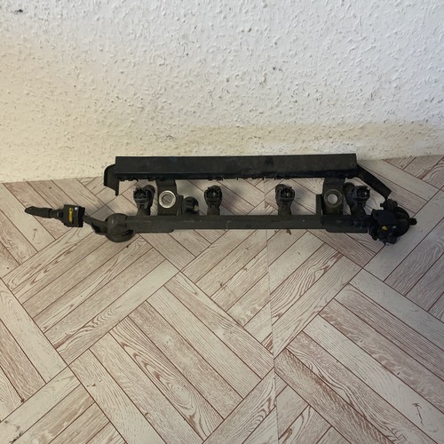 Einspritzleiste Düsenstock Mazda 323 2002