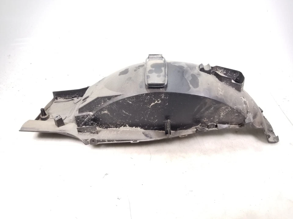 Panel de cubierta interior del guardabarros trasero Honda CTX700 N 2014 Foto 3 de 4