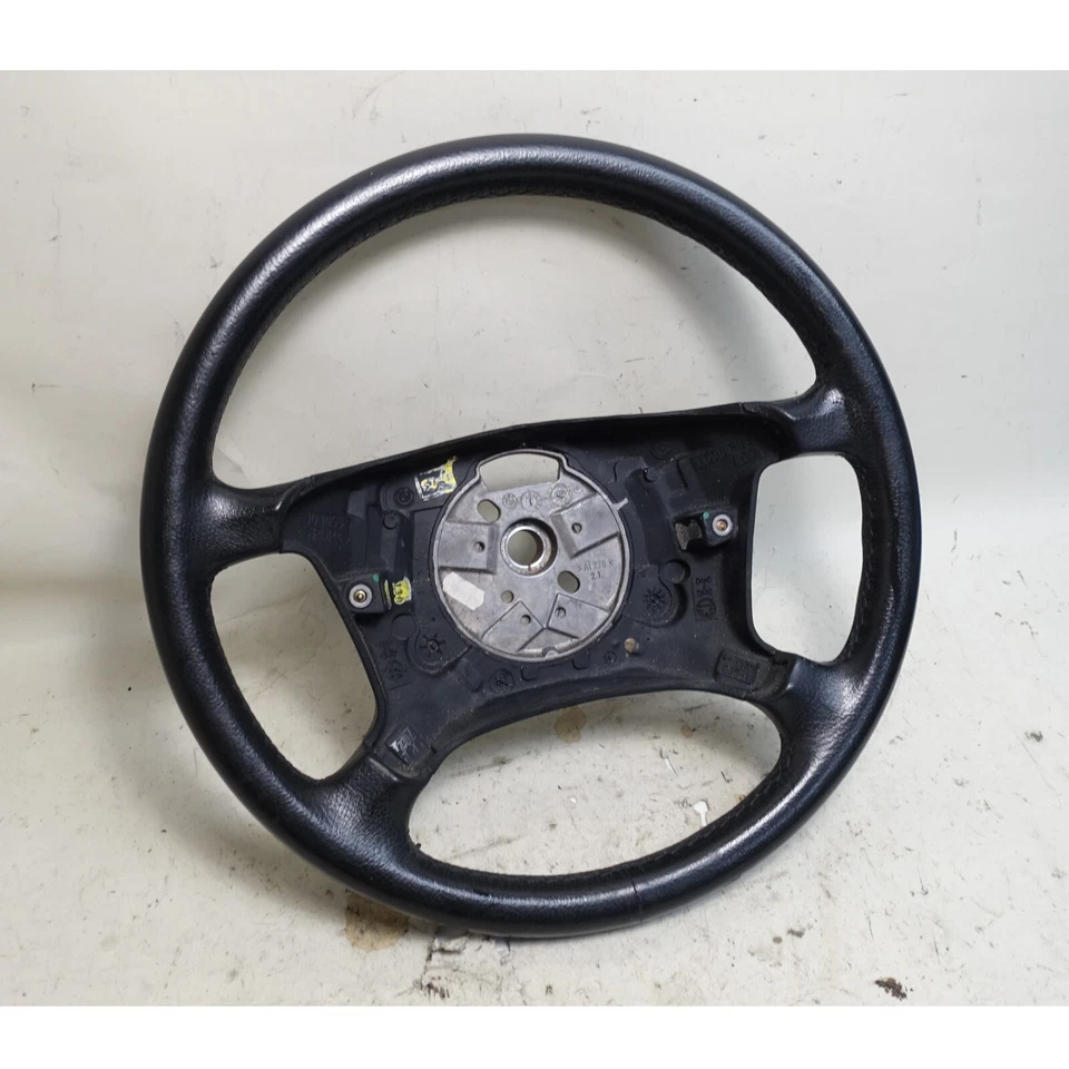 BMW E38 1999-2001 Serie 7 E39 Volante de 4 radios de cuero de fábrica negro original Foto 2 de 4