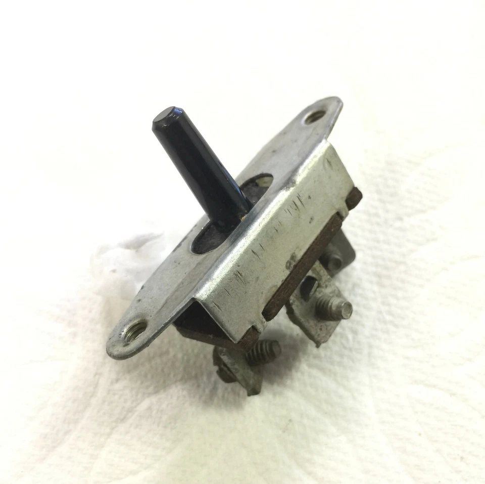 Interruptor de tablero 1404 Delco Remmy N.O.S 1940-46 CHEVY GMC TRUCK Foto 2 de 4