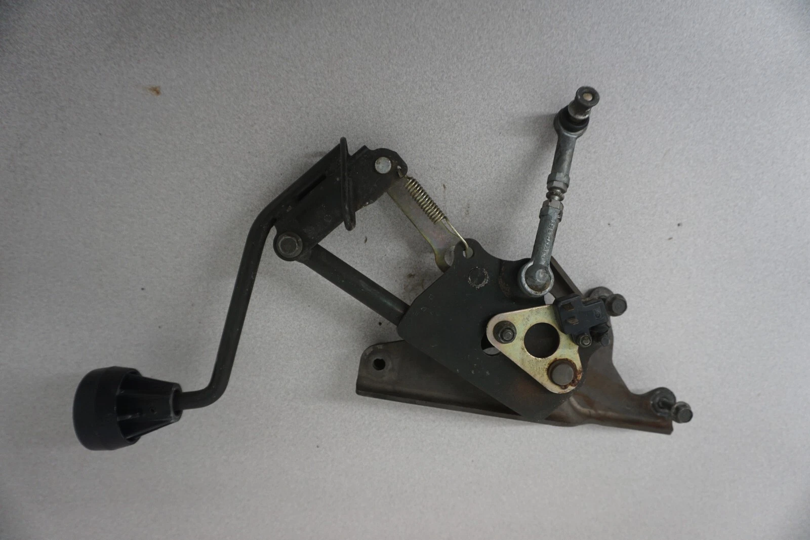 1997 Yamaha OEM Reverse Shift Lever Ass'y Vmax 600