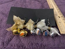 2 PAIRS OF BOW EARRINGS WITH BELLS SILVER AND GOLD LIKE E8