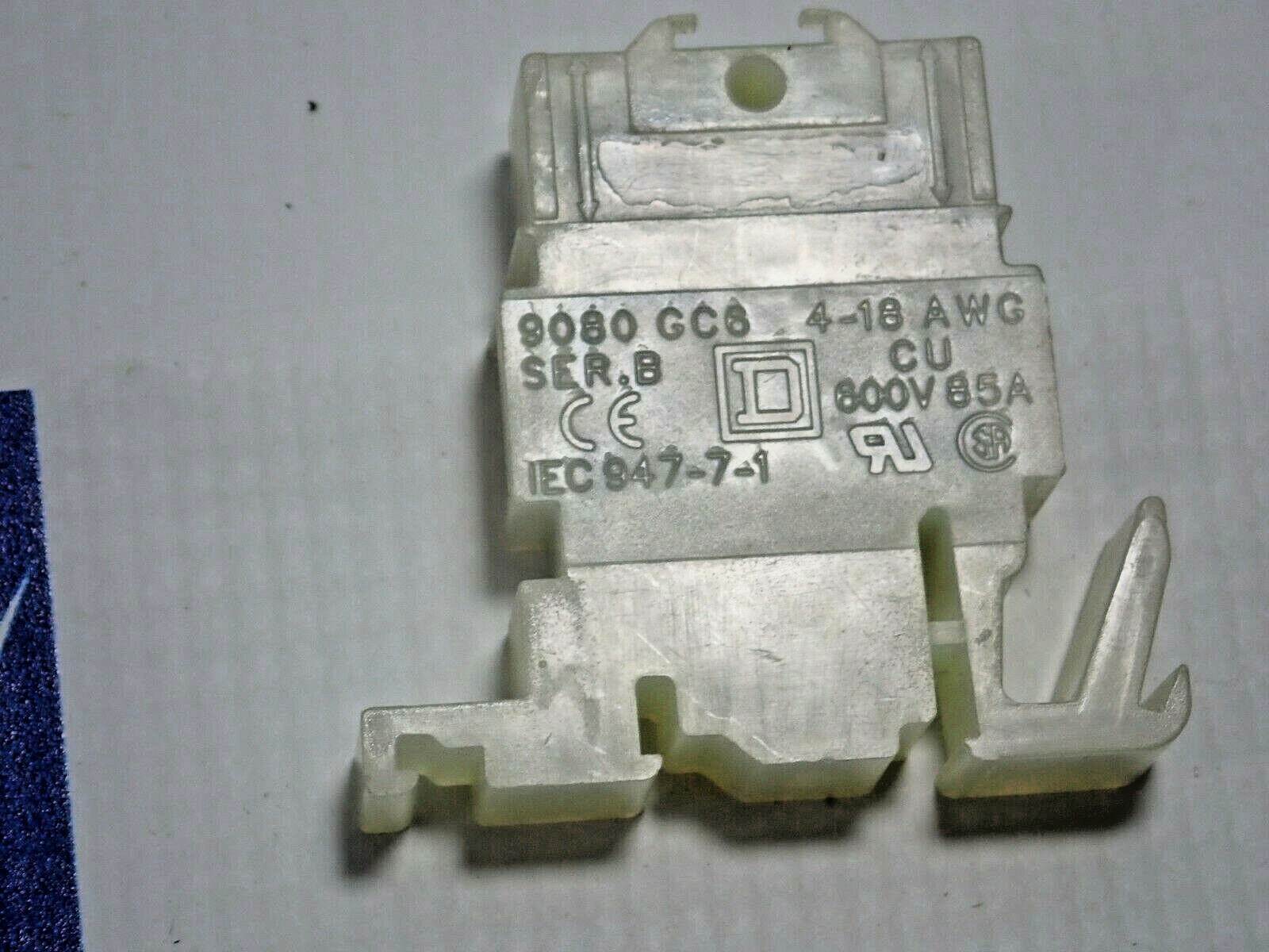 Bloc Terminal Carré D Référence LBA161104 - Neuf, Pour Installations électriques