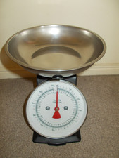 Retro Black Kitchen Scales 5kg/11lb Classic Vintage Style Mechanical Kitchenalia
