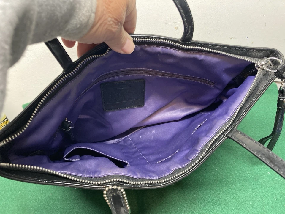 Early Coach Daisy Pop Optic Tote Bag H1176-F17587 Very Nice Condition - Image 4 of 4