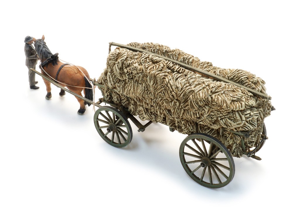 Artitec 387.619 - 1/87 / H0 Hay Cart + Figure - New