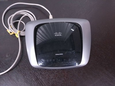 Linksys E2000 Advanced Wireless-N Router Cisco Dual-Band Gigabit Ethernet Ports