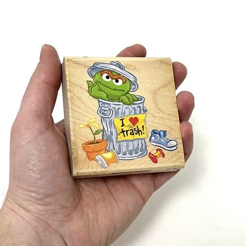 RARE: Sesame Street Rubber Stamp: "Oscar loves Trash" 2007 - Picture 2 of 9