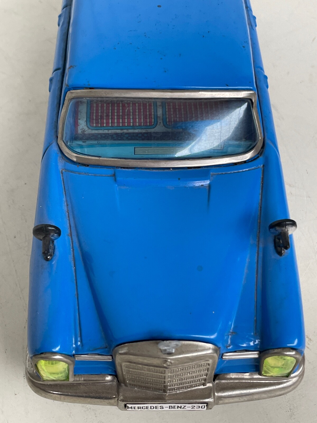 Miniature Ichiko 1/24 - Mercedes Benz 220 S Noire - Tôle Friction Taxi - Occasion