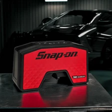 Snap-on CTBTS861R 14.4 V MicroLithium Bluetooth Speaker w/ USB Charging | Red
