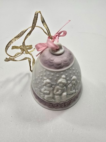 Lladro 1987 Christmas Bell #5458 Porcelain Ornament w/ Box Spain - Picture 1 of 5