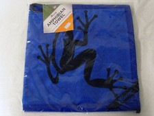Frogger Amphibian Towel Blue 28"x14" Golf Stays Wet Dry NEW