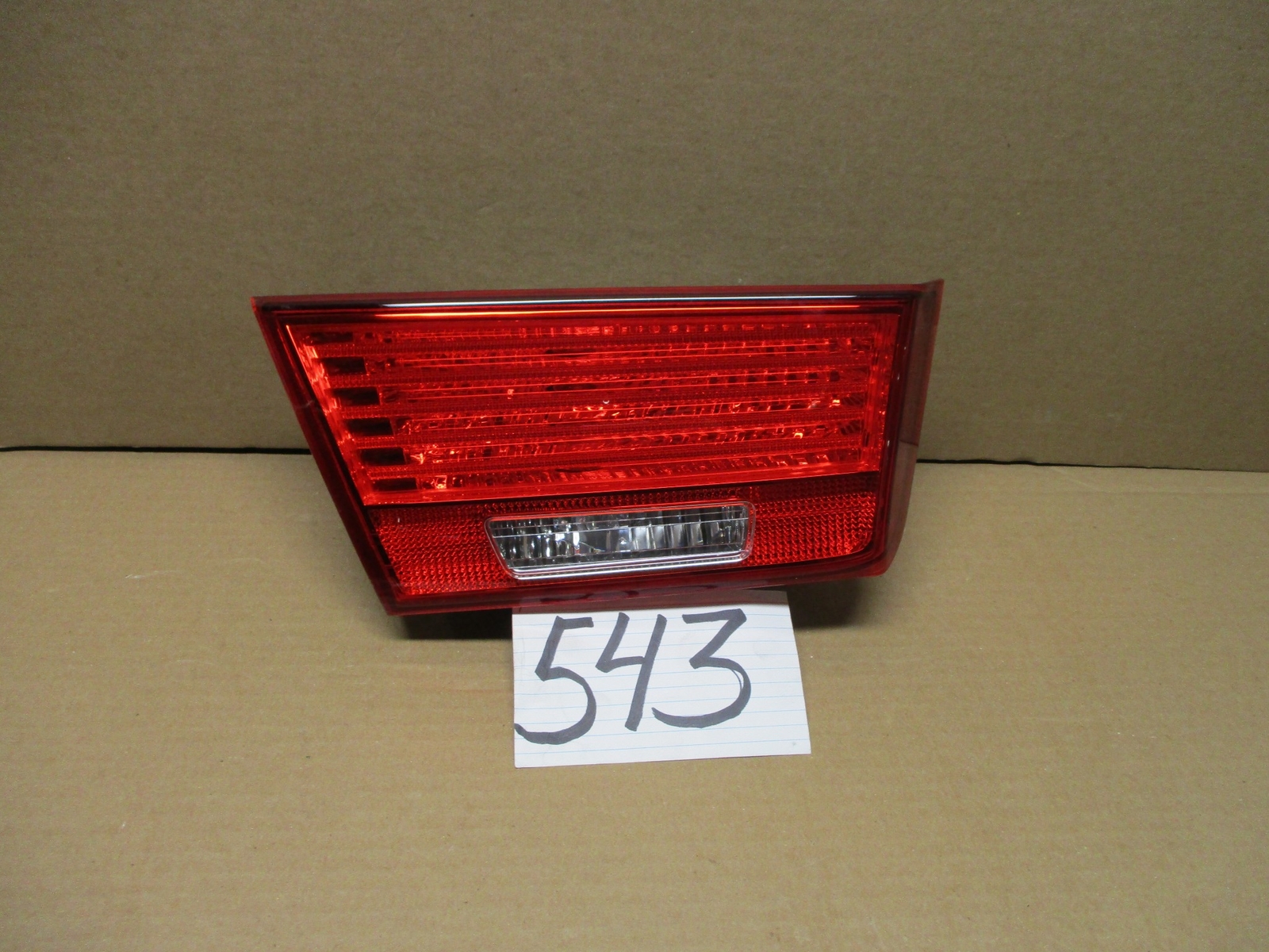 09 10 Hyundai Sonata PASSENGER Side Used Tail Light #543-T