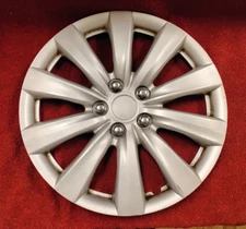 Walmart / Coast to Coast, 16-Inch, silver, replacement hubcap, #KT-1038