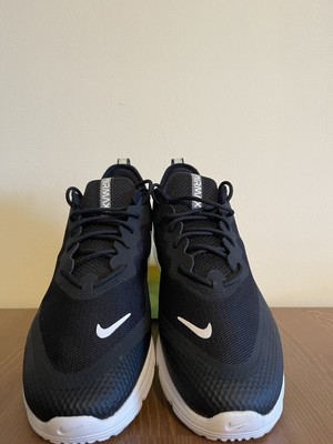 black white air max