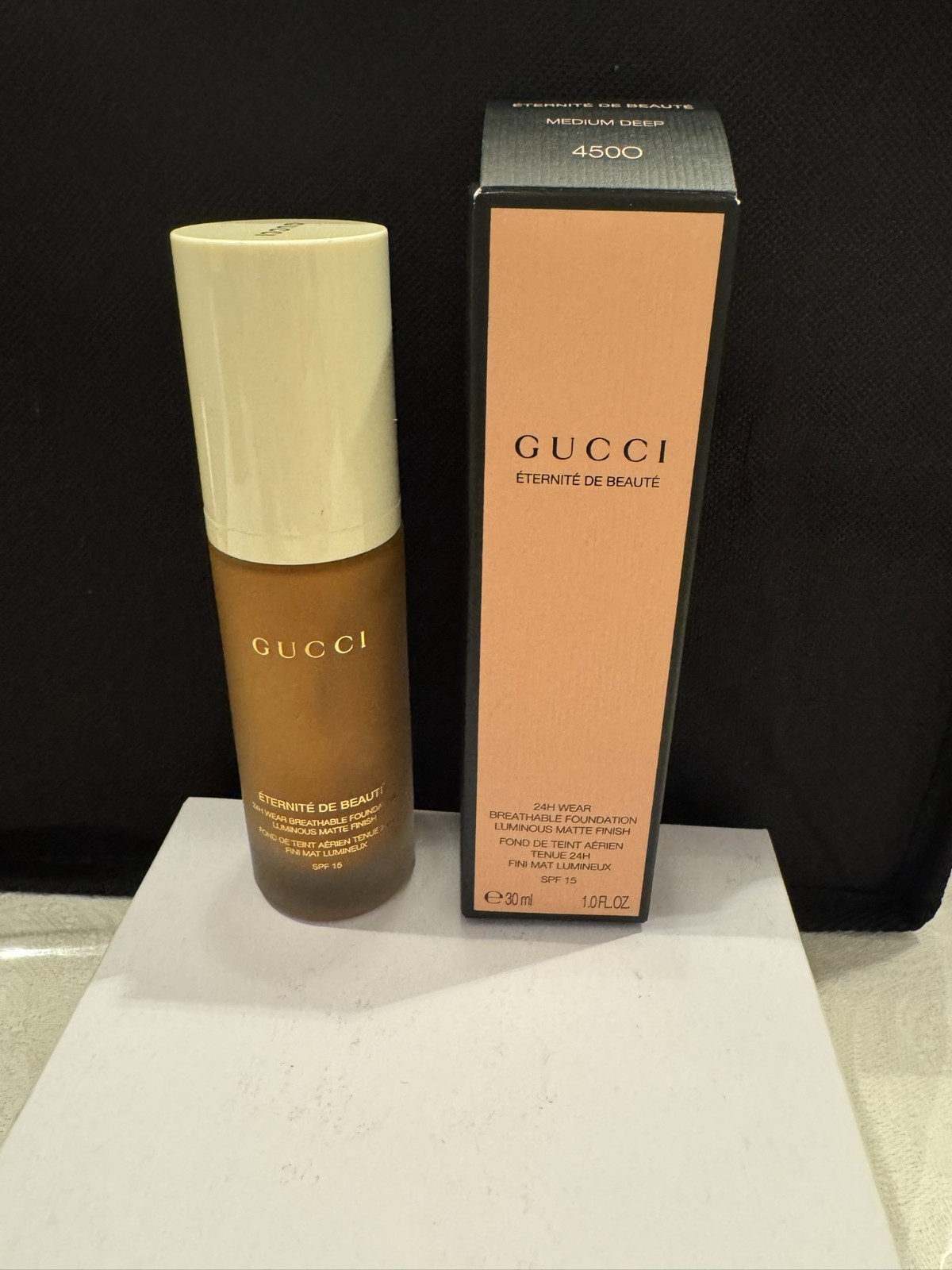 Gucci Fond De Teint Eternité De Beauté matité tenue 24h 450O