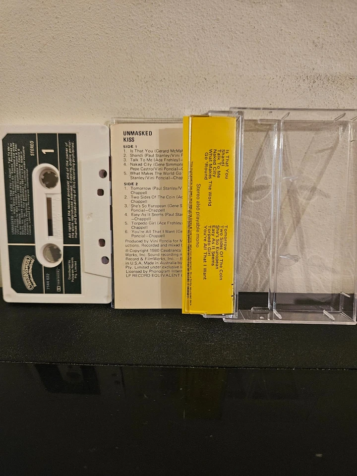 KISS Unmasked 1980 CASSETTE TAPE PAUL STANLEY GENE SIMMONS HARD ROCK - Image 2 of 4