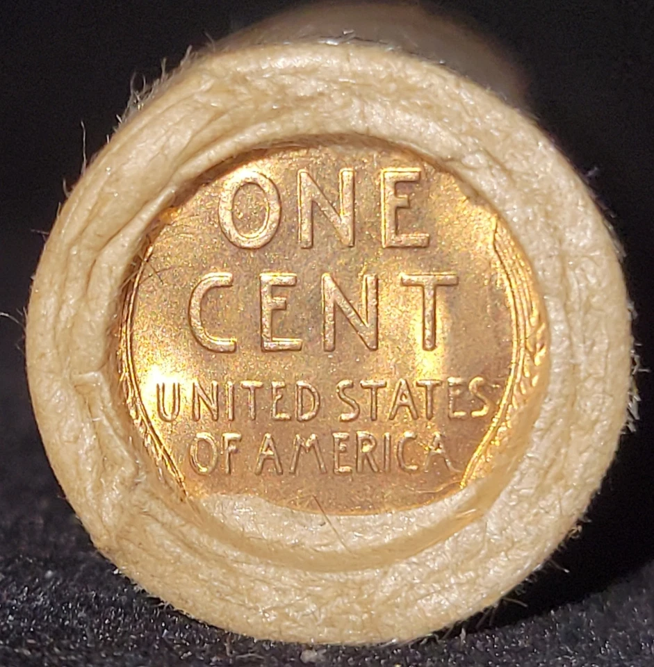 ESTATE!! UNSEARCHED!! Wheat Cent Roll With Old Silver Coin & BU Wheat Tails Ends - Image 2 of 3