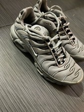 Nike Air Max Plus TN Wolf Grey Sneakers 6 1/2 Men's Women's 9