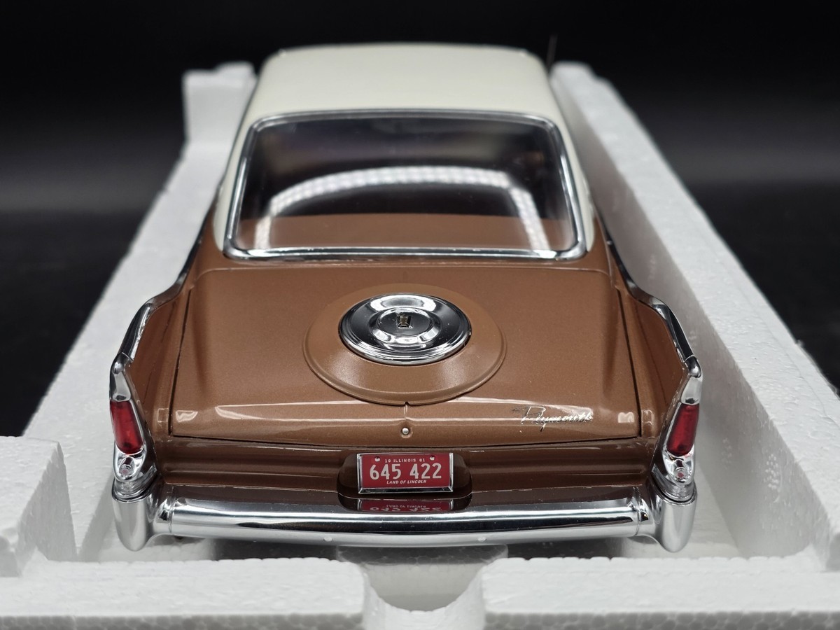 Sun Star Platinum 1960 Plymouth Fury Hard Top 1:18 Blue Diecast