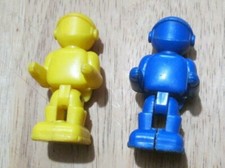 VINTAGE lot of 2 TOMY SMALL STUFF SPACE SHUTTLE YELLOW BLUE ASTRONAUT 1983 TOY