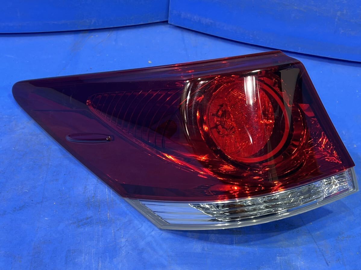 Near Mint】Toyota Crown Athlete Tail Lights AWS210 GRS210
