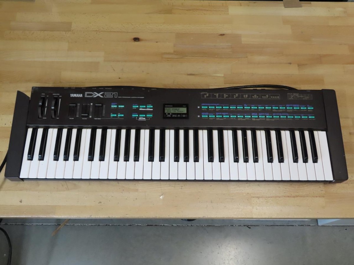 Yamaha DX21 61鍵 FMシンセサイザー YAMAHA ヤマハ シンセサイザー DX21