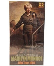 Marilyn Monroe USO Tour 1954 1/8 scale model kit made by X-PLUS