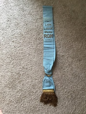 Freimaurer Schärpe Blue Lion Lodge 2316 bestickt Fattorini Quasten