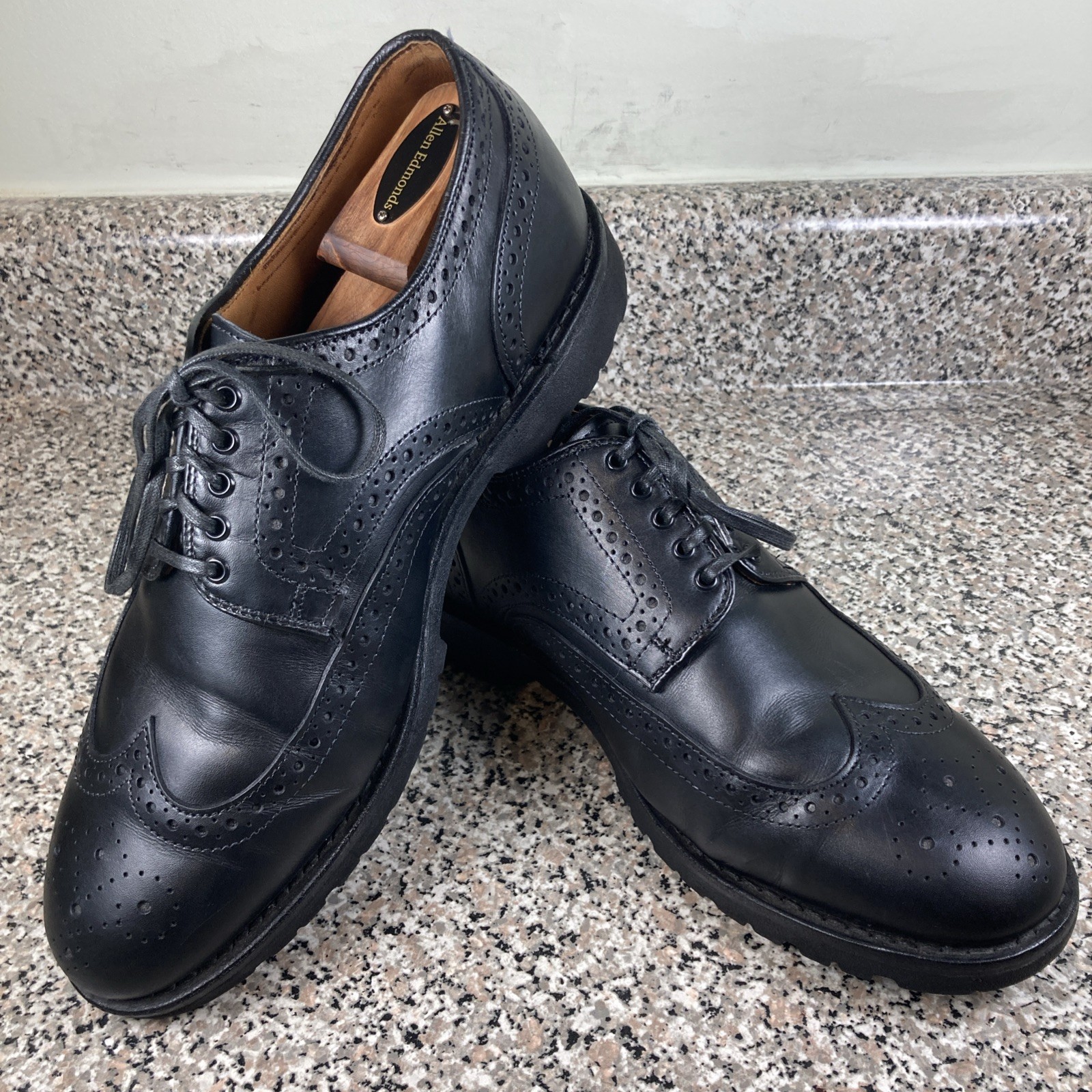 SAOLA Allen Edmonds Tate pelle nera ala corta derby suola gomma extralight 8 5EEE