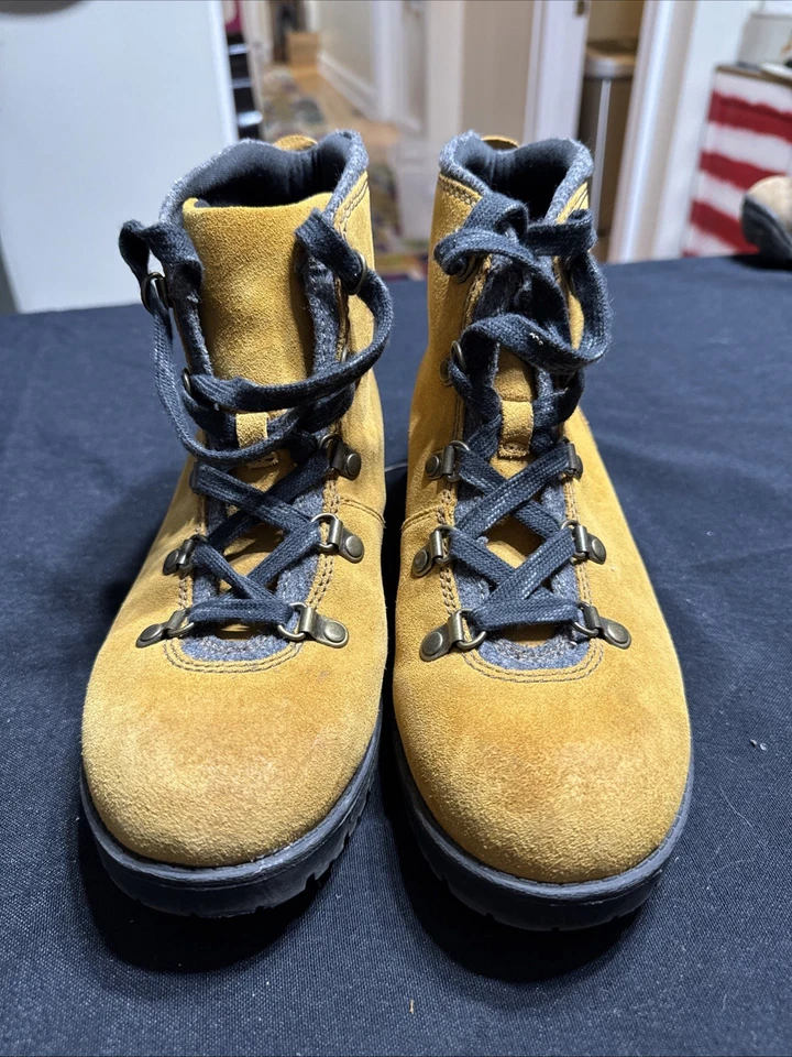 Botas de senderismo Clarks color tostado al tobillo para mujer talla 8 W leñador gamuza con cordones 26122611 Foto 3 de 4