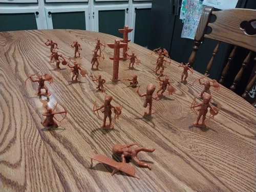 Vintage 1960s Marx Toys Apache Fort Indians Action Figures Brown Lot Of 22 Nice