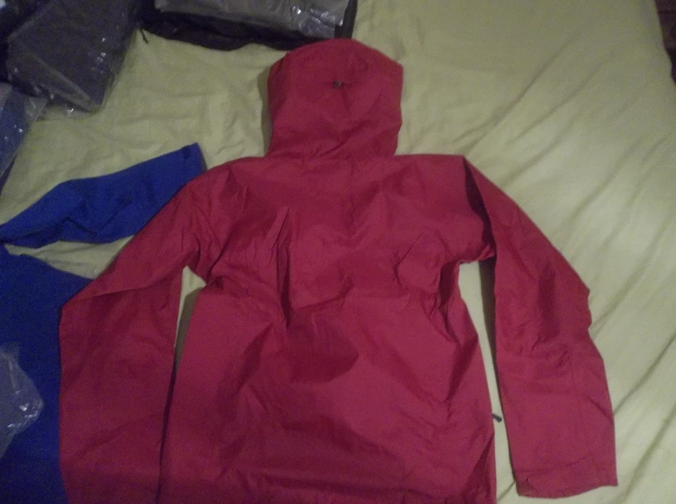 Chaqueta Abrigo Parka Exterior Research 3 Capas Paladín Alpino Rojo Oscuro Escudo Pertex Foto 2 de 4
