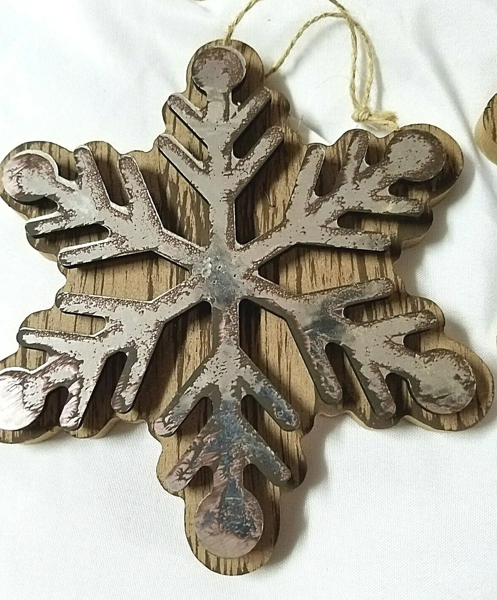 RAZ - Natural Snowflake Wood Decor, 16.5