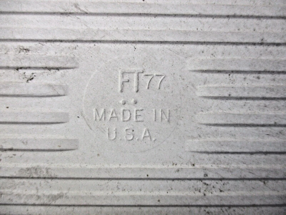 1 azulejo de parede pés Flórida EUA cerâmica 4-3/8" marrom brilhante salpicado em off white 1970 - Imagem 3 de 4