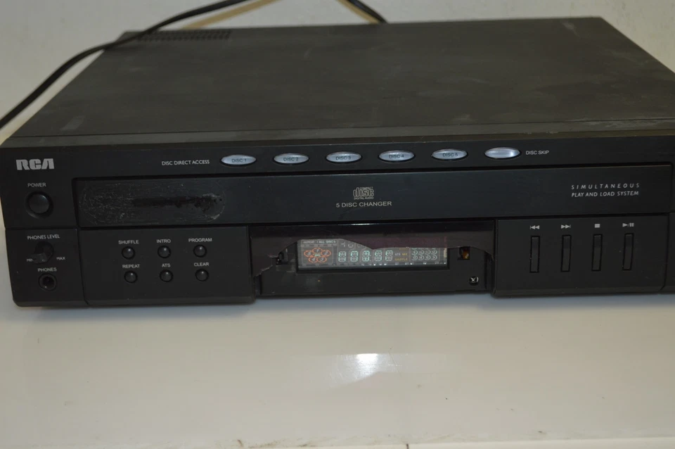 RCA RP8075RS 5-DISC CD PLAYER - FOR PARTS & REPAIR (IET12) - Image 2 of 4