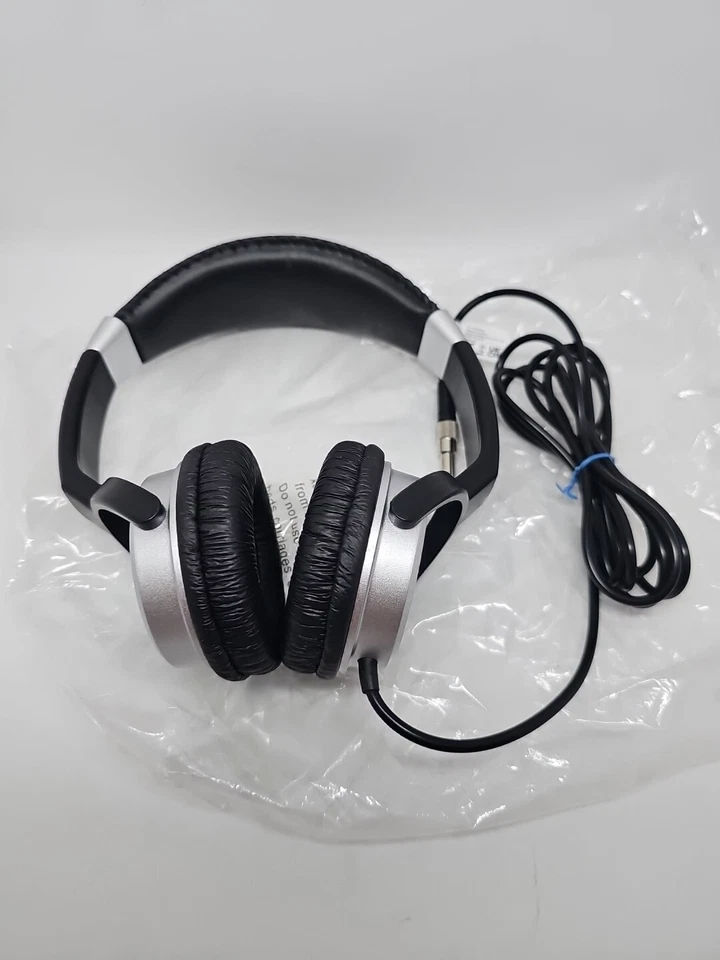 Numark HF125 Portable Professional DJ Headphones Superior Isolation/Comfort 6ft. - Image 3 of 4