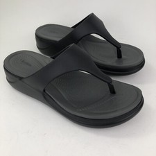 Image of Crocs Women's Getaway Sandals Sz 10 Black Slip-On Thong Platform Flip Flop