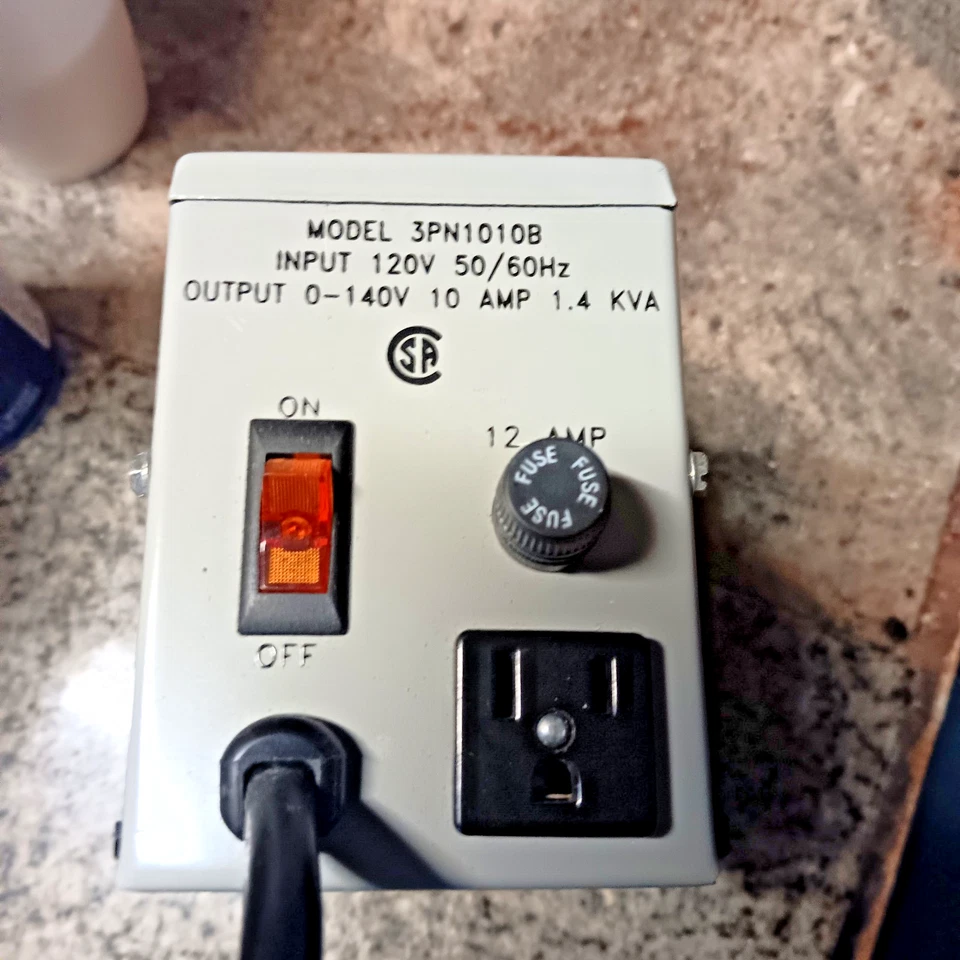 Staco Energy 3PN1010B Variable Autotransformer Variac In 120V Out 0-140V 10AMP - Image 2 of 4