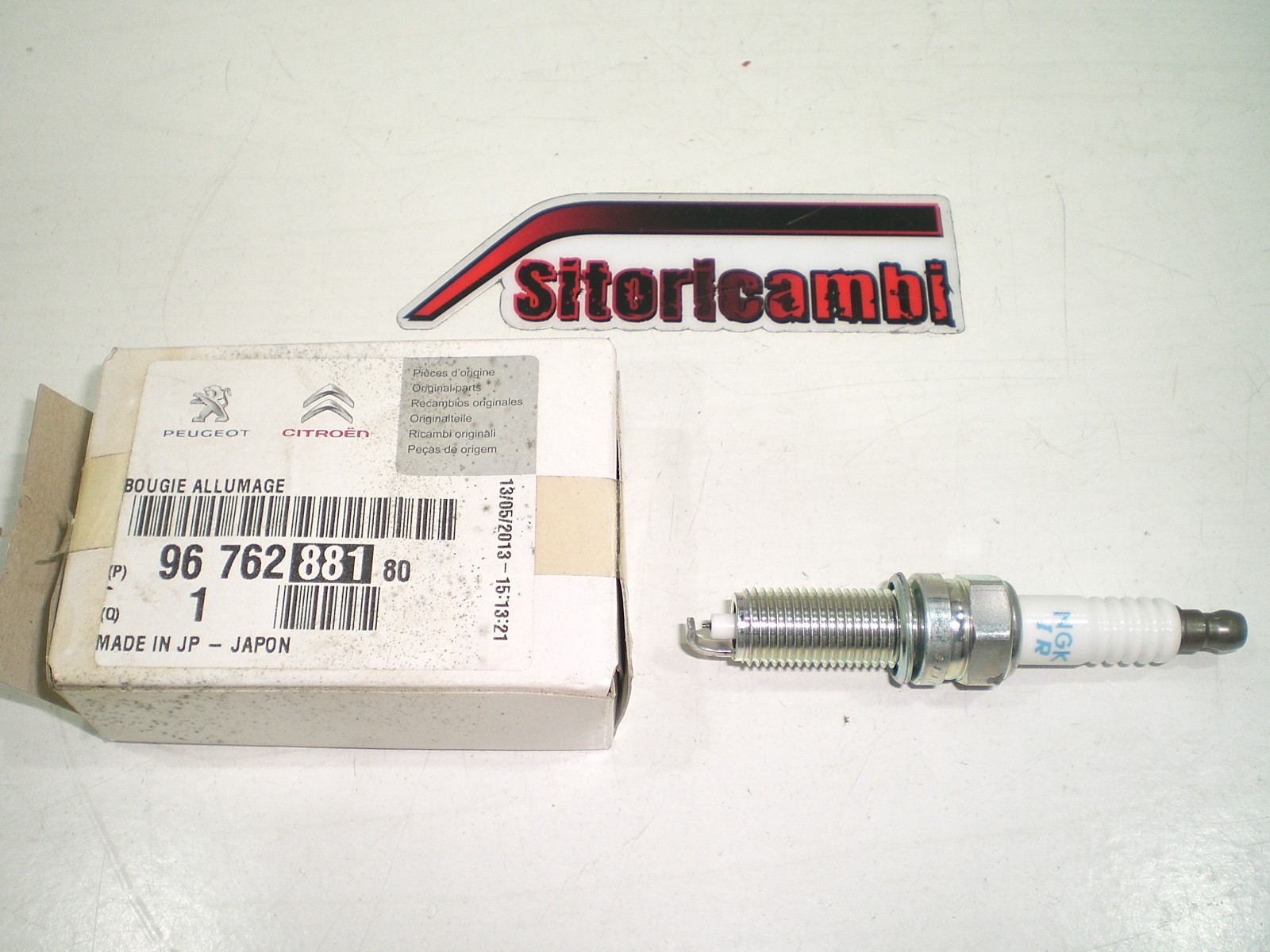 Original NGK LZKR6AI/10G Iridium Spark Plug for Peugeot Citroen DS3 Opel Corsa
